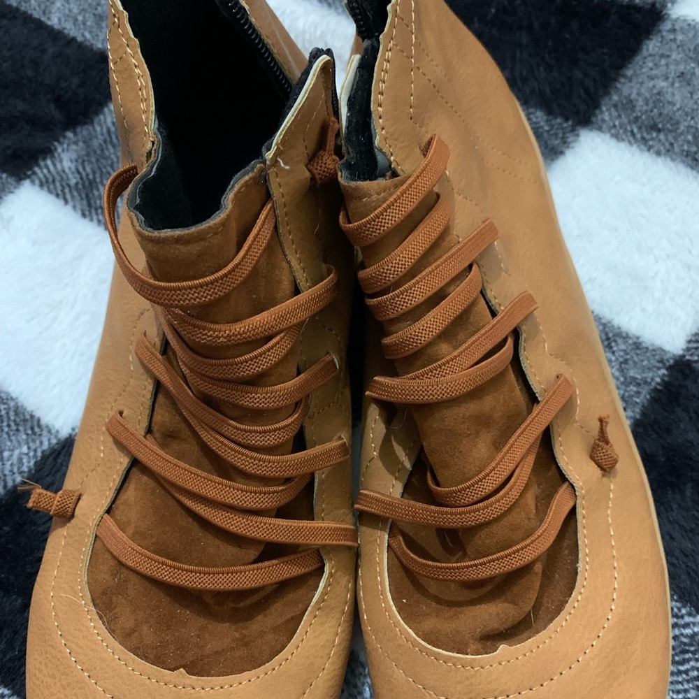 Ankle boots,waterproof cute comfy! Size 9.5 - Picture 5 of 5